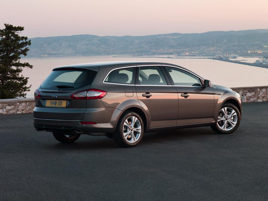  Ford Mondeo 2011 года  (фото 2 из 35)